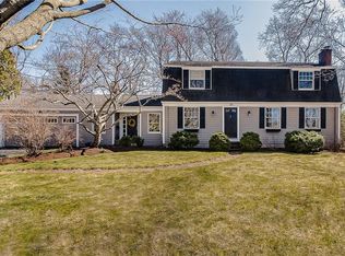 24 Wildflower Rd, Barrington, RI 02806