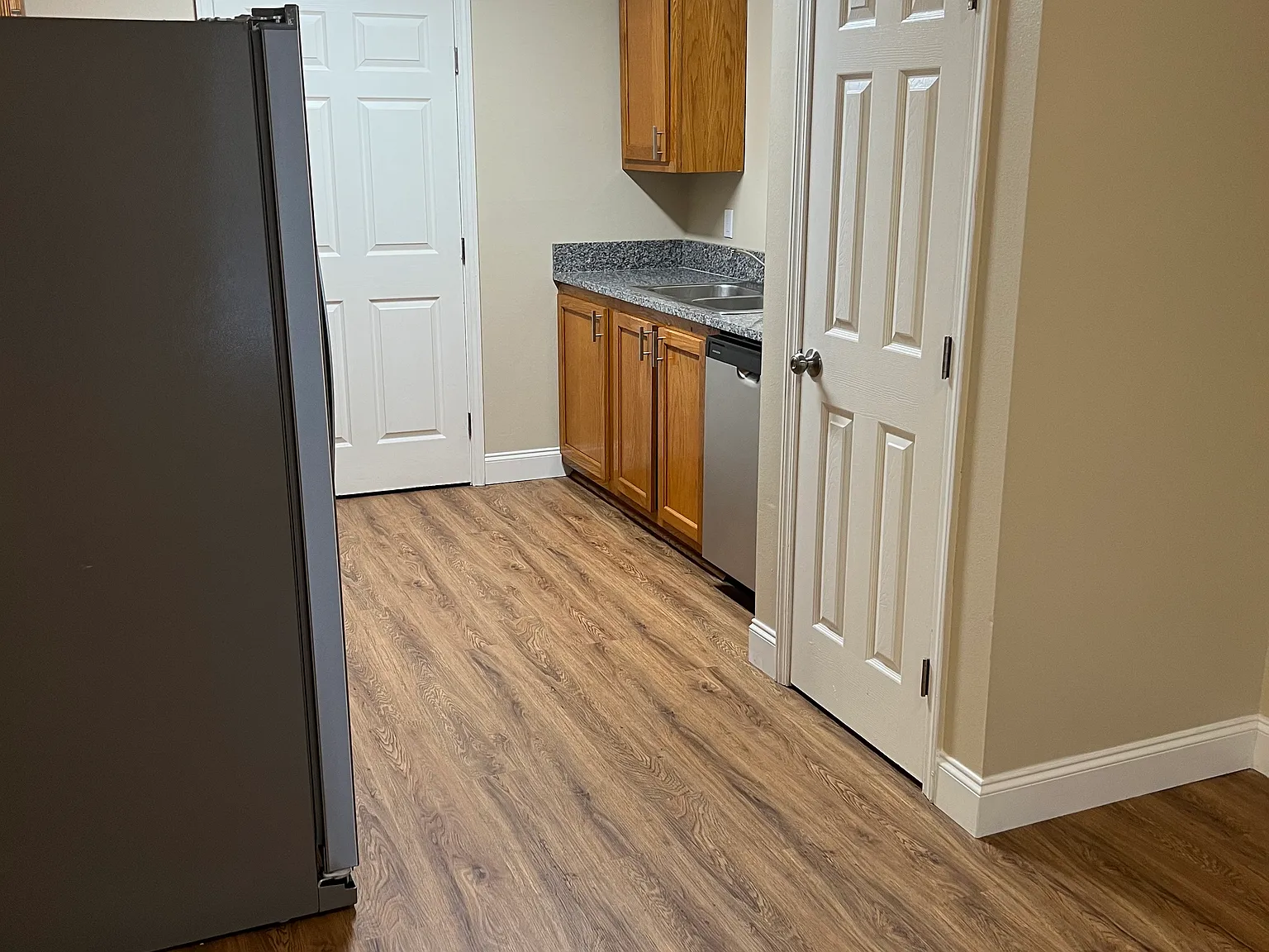PinPoint Apartments — Photo 4