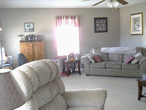5th image of 162 Mobley St