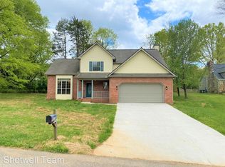 3100 Great Meadows Dr, Knoxville, TN 37920