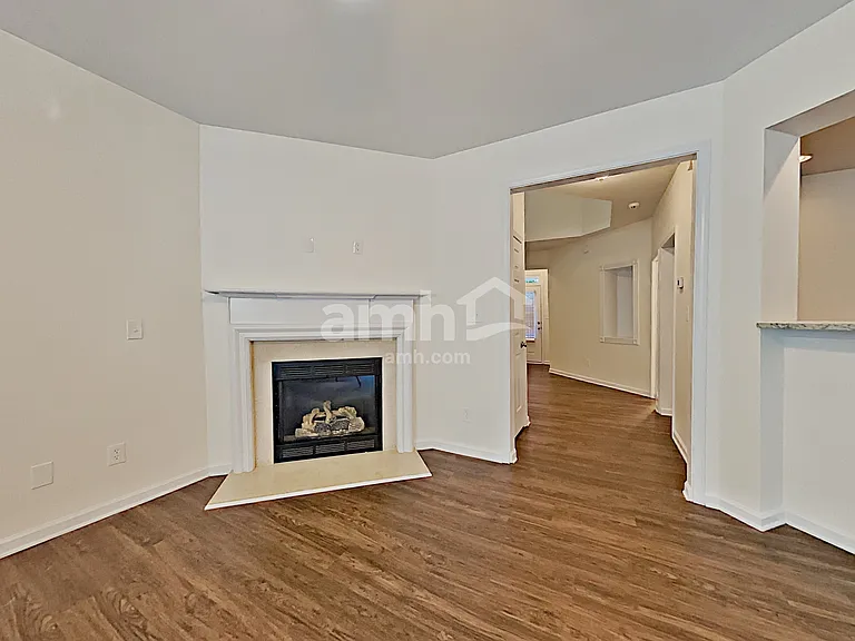 2972 Briaroak Dr — Photo 8