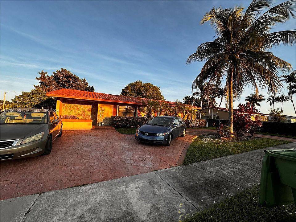 1st image of 3111 Village Green Dr