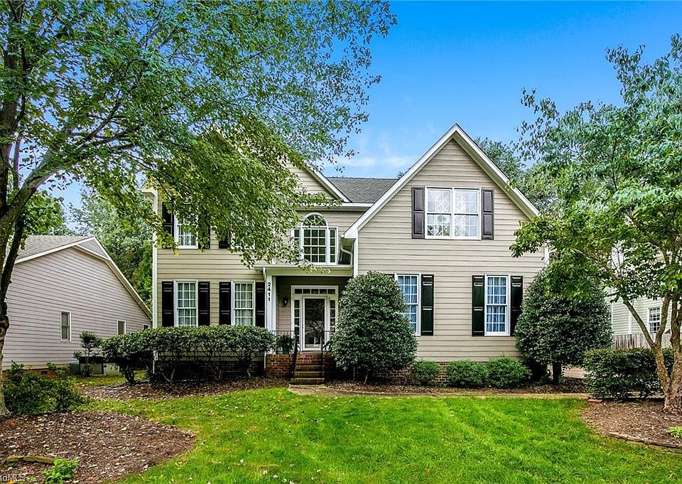 1st image of 2411 Beaconwood Dr
