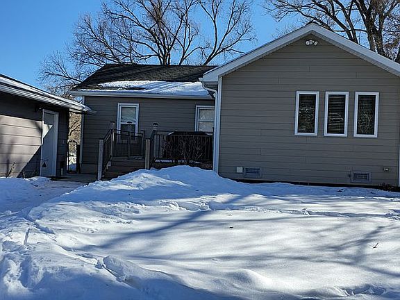5th image of 503 E Warren St