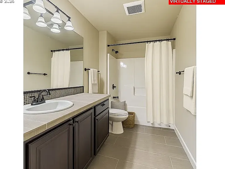 10183 NW Crossing Dr — Photo 18