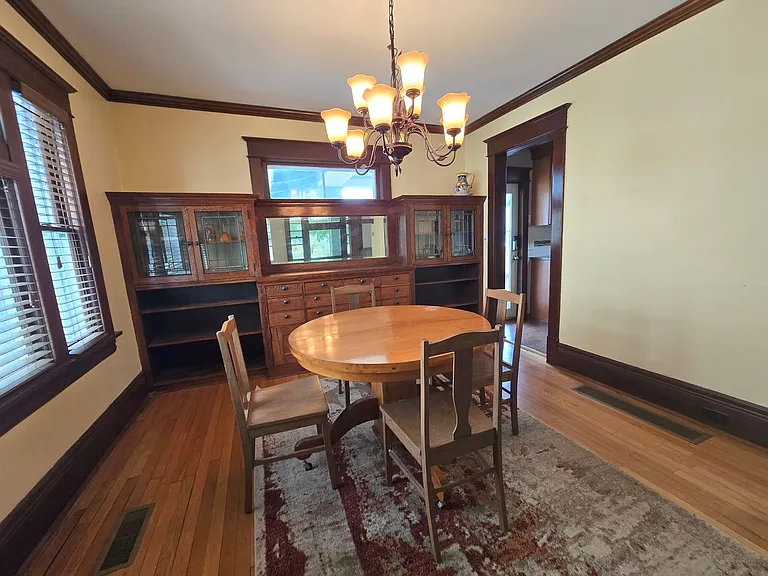 670 Ottawa Ave — Photo 16