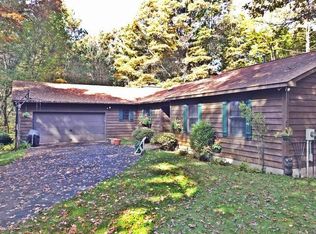 2148 Krystal Kove Rd, Tomahawk, WI 54487