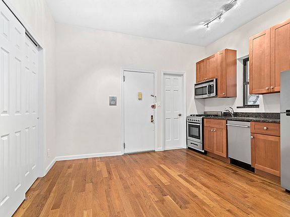2nd image of 361 W 51st St #5FF