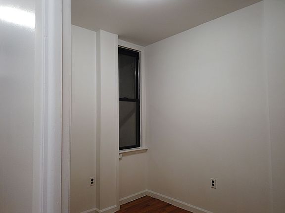 5th image of 641 Hudson St APT 2D
