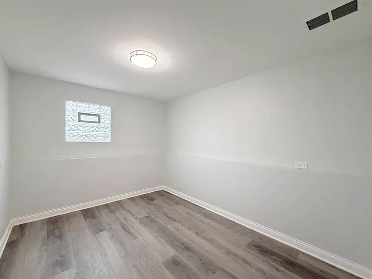 11361 S Racine Ave — Photo 18