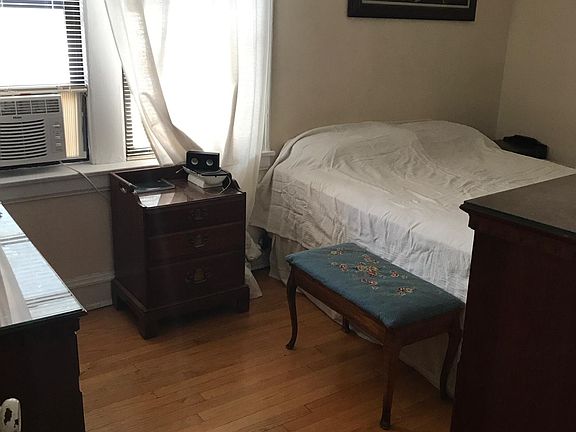 4th image of 2660 W Winnemac Ave