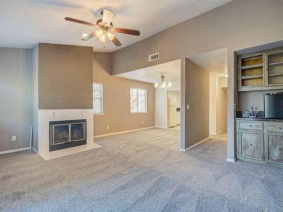 4th image of 147 Valley Oak Dr #22