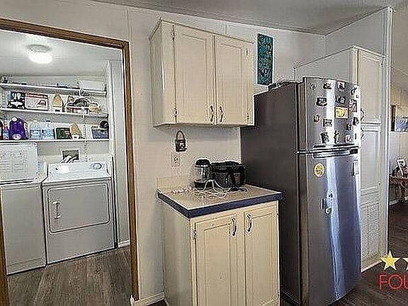 2nd image of 5618 Rd Ave