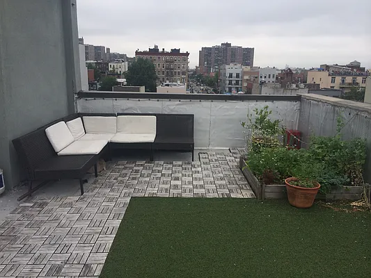 Rented by Urban Spaces Realty Group | media 20