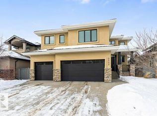 4522 Donsdale Dr NW, Edmonton, AB T6M 2N2