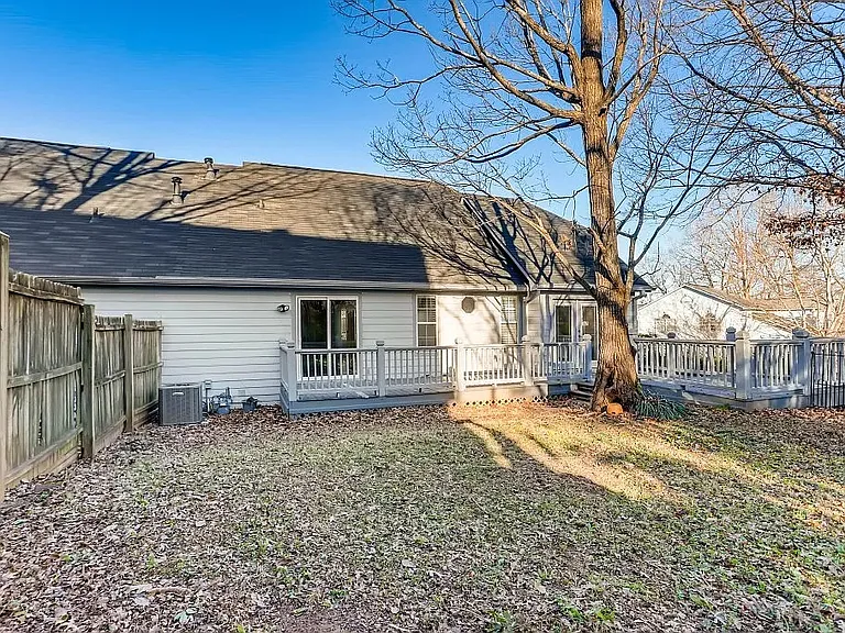4150 Lake Mist Dr NW — Photo 32