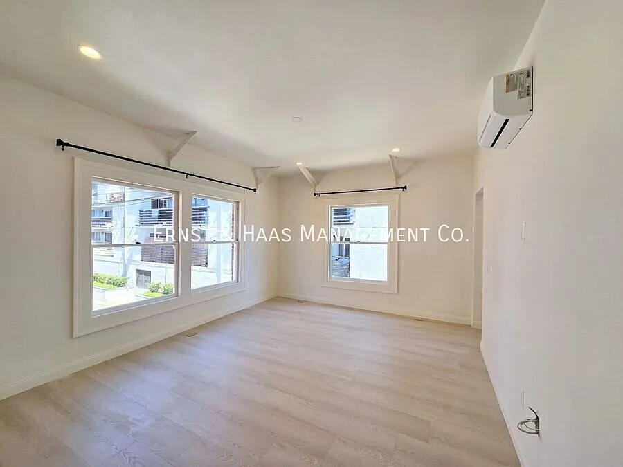 Charming Remodeled Studio With A/C Near Downtown Long Beach! — Photo 3