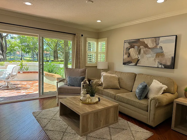 1 Brisa Del Lago — Photo 2