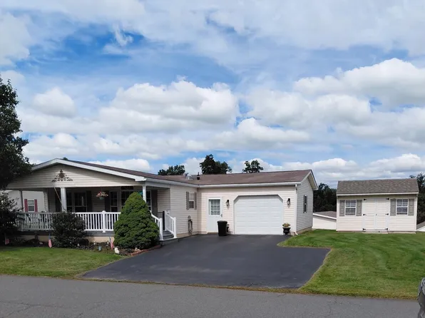 535 Conestoga Dr, Coatesville, PA 19320