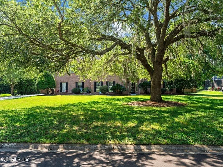 425 Oak Pond Dr — Photo 47
