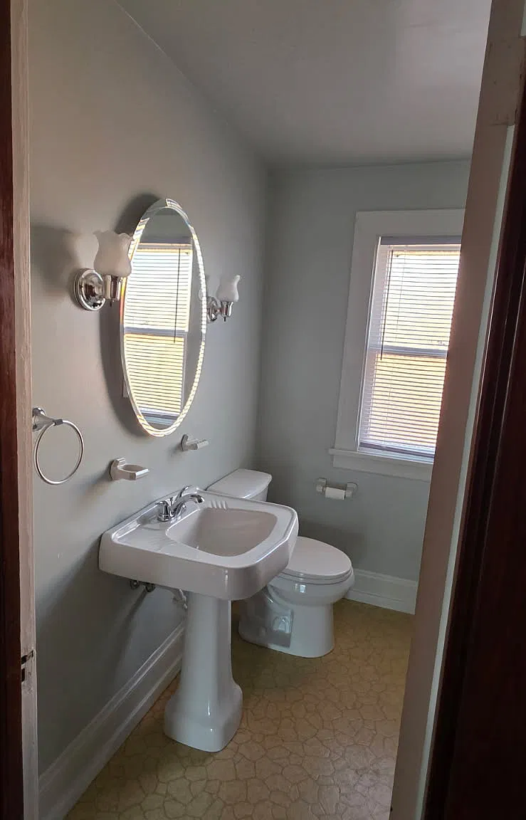 3 bed, 1176 sqft, $1,850 — Photo 2