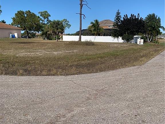 5th image of 2801 NW 25th Ter