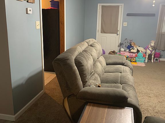 3rd image of 1535 Mary Dr