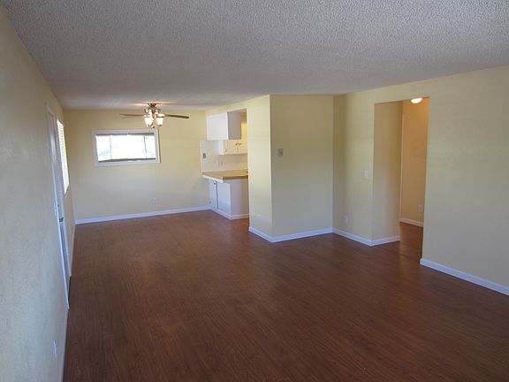 3rd image of 220 N Citrus Ave APT D