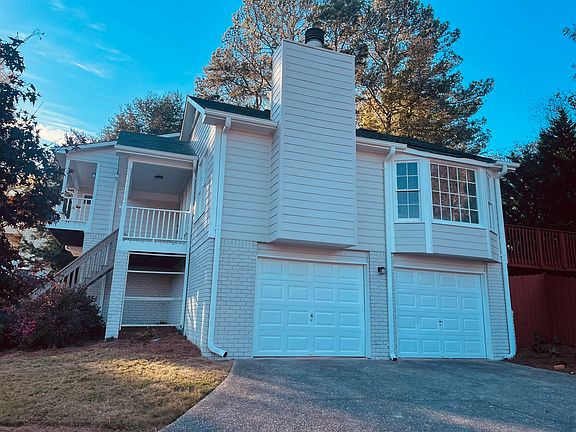 3rd image of 329 Knotts Cir