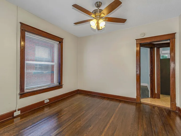 2708 & 2710 Holmes St — Photo 37