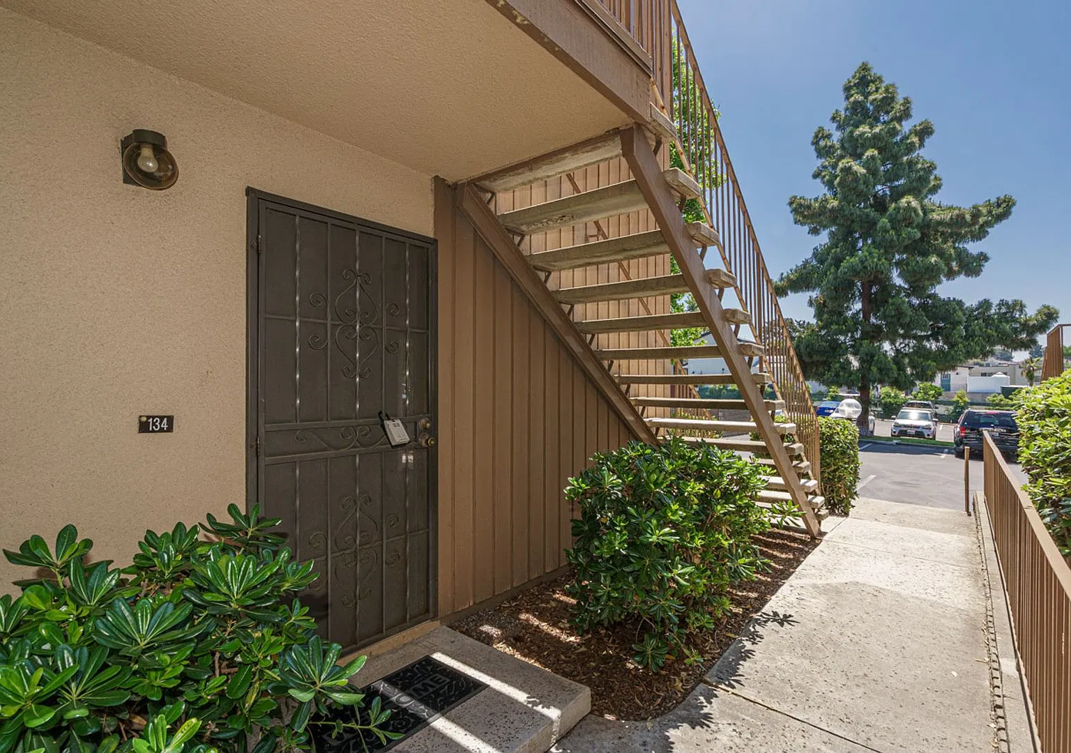 1Bed/1Bath Single Story Condo in La Mesa with several amenities — Photo 3