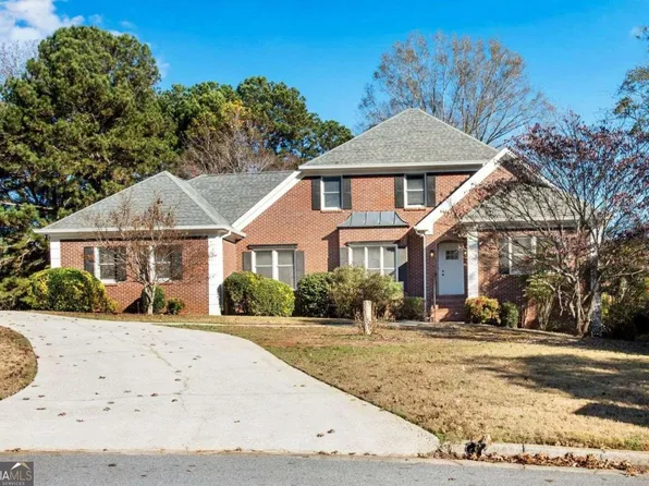 1019 Henna Ct SE, Conyers, GA 30013