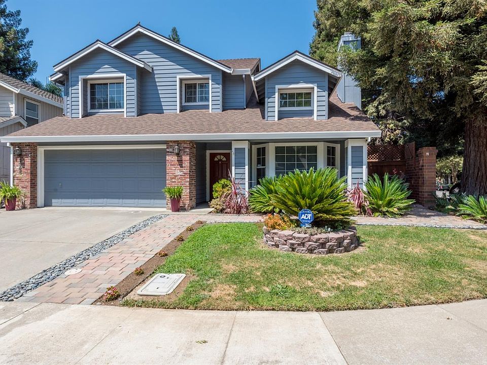 1st image of 2325 Coconut Way