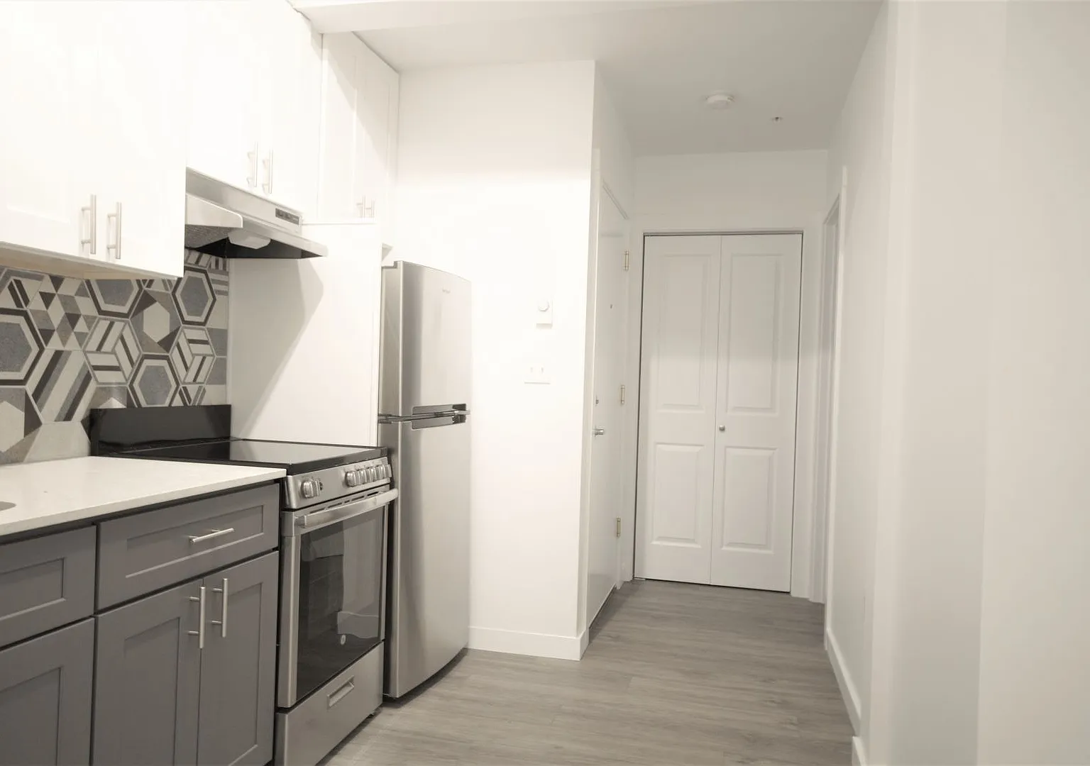 411 Harvard Ave East — Photo 1