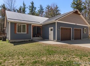 21299 Lois Ln, Howard City, MI 49329