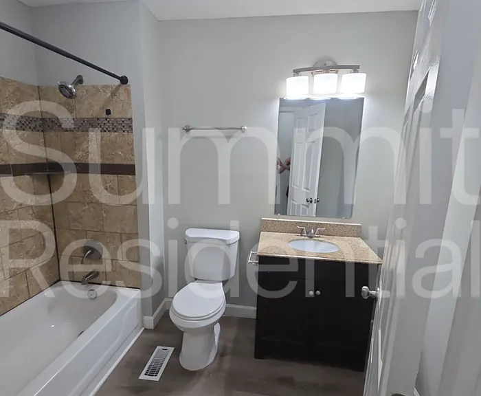 12805 Ewing Ave — Photo 8