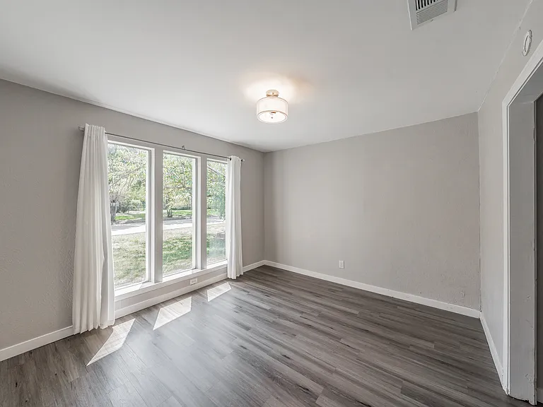 111 Ashe Bend Dr — Photo 6