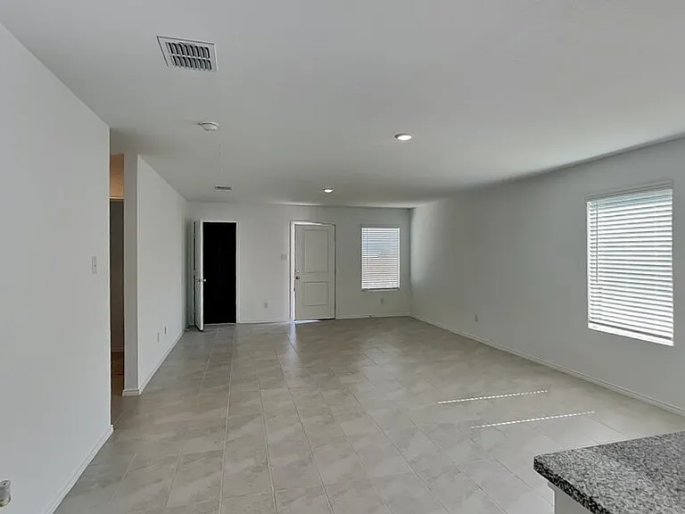 9809 Papillion Way — Photo 2