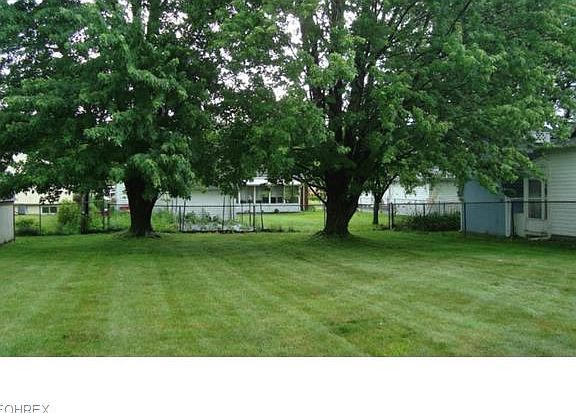3rd image of 235 Shore Dr