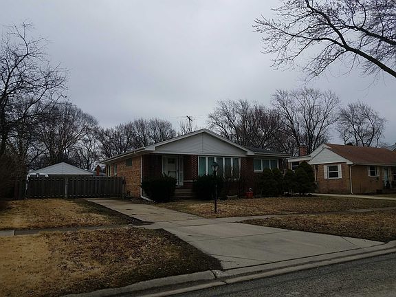 2nd image of 221 S Prindle Ave