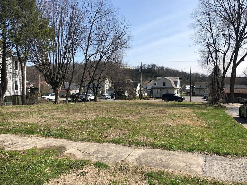 2nd image of 408 E Watauga Ave