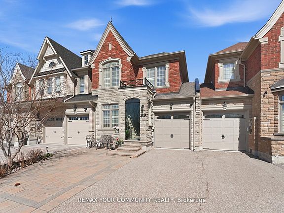 3rd image of 29 Spring Hill Dr