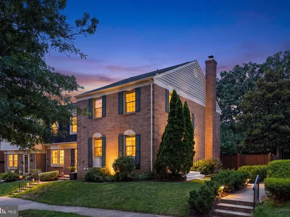 5420 Cabot Ridge Ct, Fairfax, VA 22032