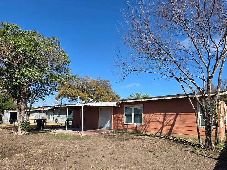 226 Antrim Dr — Photo 30