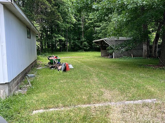 4th image of 102 Foxland Dr
