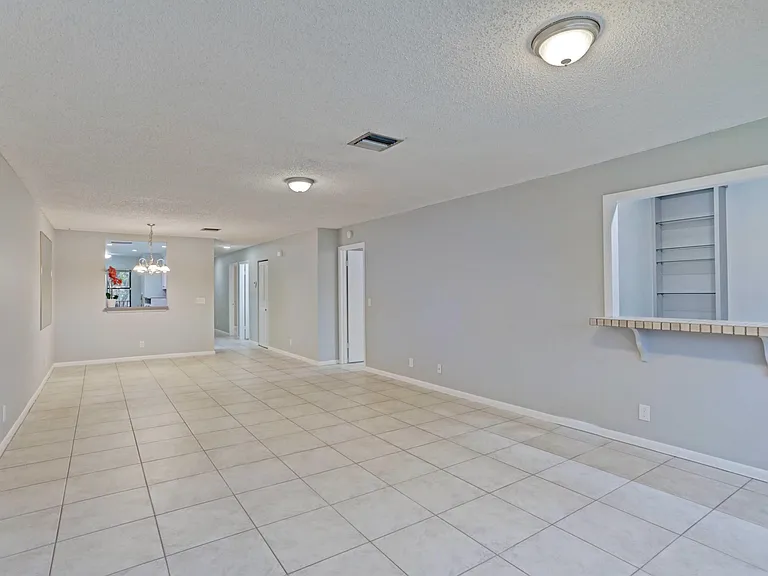 3011 SW 21st Ter #382A — Photo 5