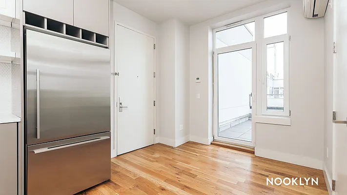 Rented by Nooklyn NYC LLC | media 22