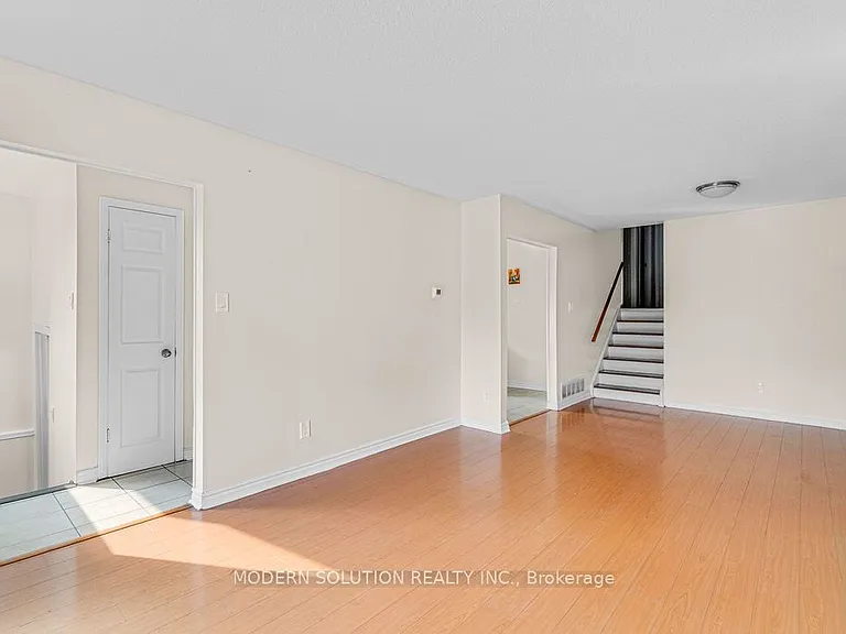 142 Mill St N — Photo 5