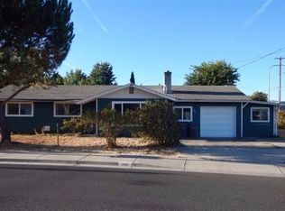 200 Mace Rd, Medford, OR 97501