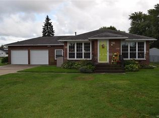 1215 Mineral Springs Rd, Buffalo, NY 14224